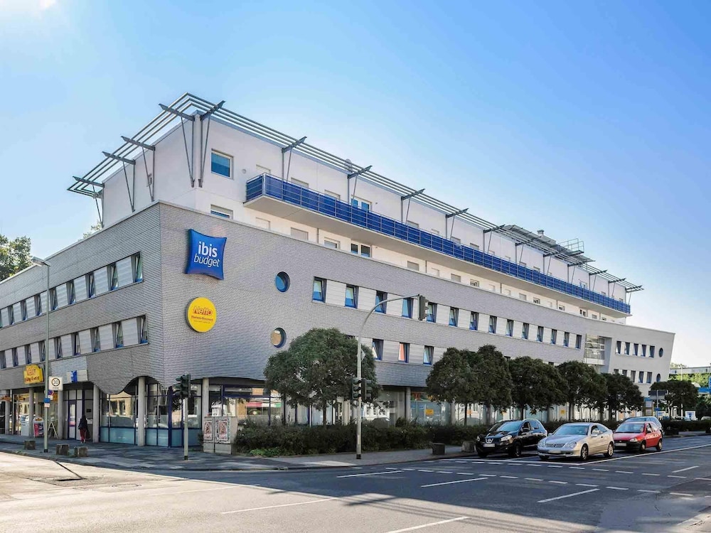 ibis budget Duisburg City am Innenhafen 32/36