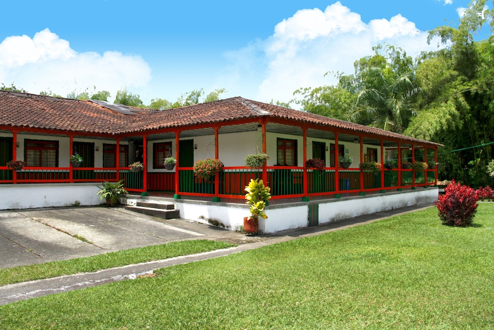 La Floresta Hotel Campestre 3/55