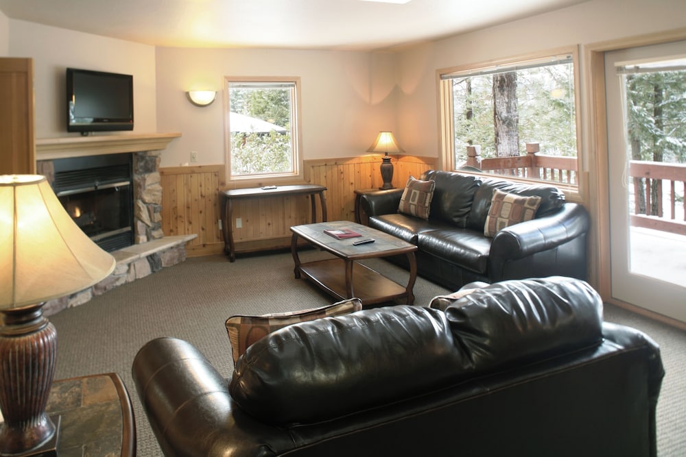 Mount Shasta Resort 38/63