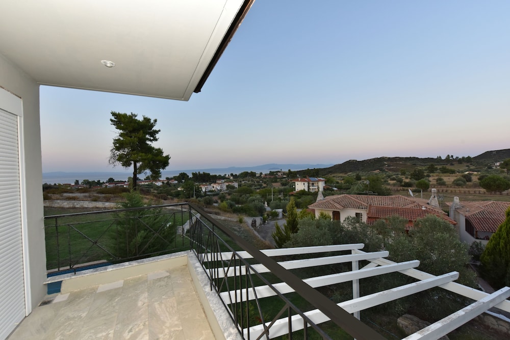 Olympic Kosmas Hotel 37/61