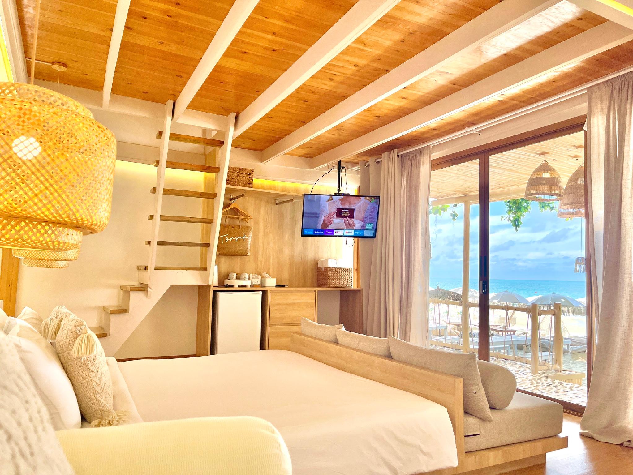 Deluxe, Bungalow, 2 Double Beds, Beach Front