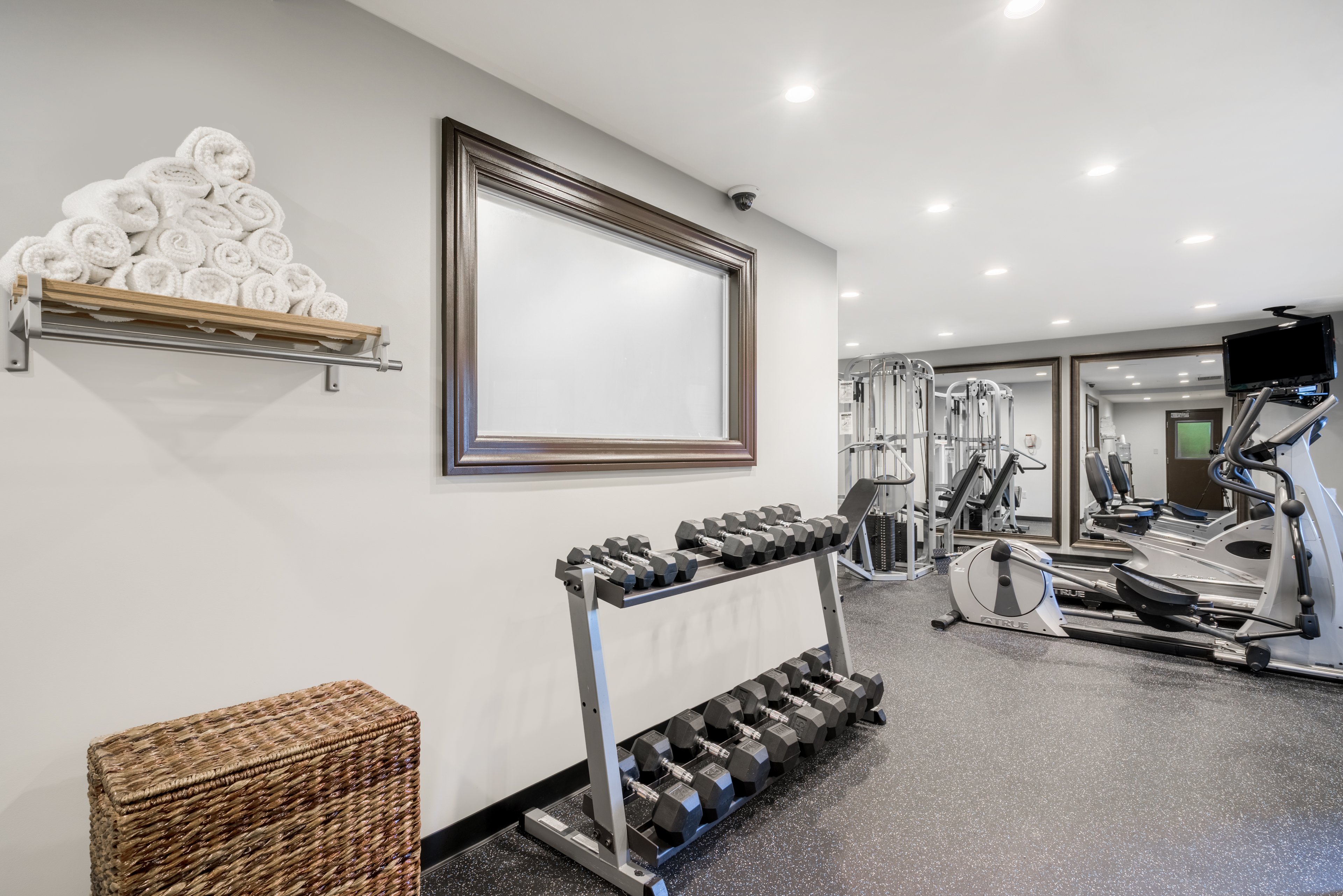 Staybridge Suites Wilmington Newark 25/44