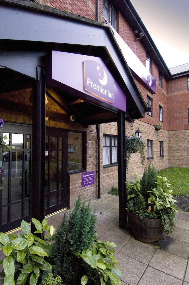 Premier Inn Manchester (Hyde) in TAMESIDE
