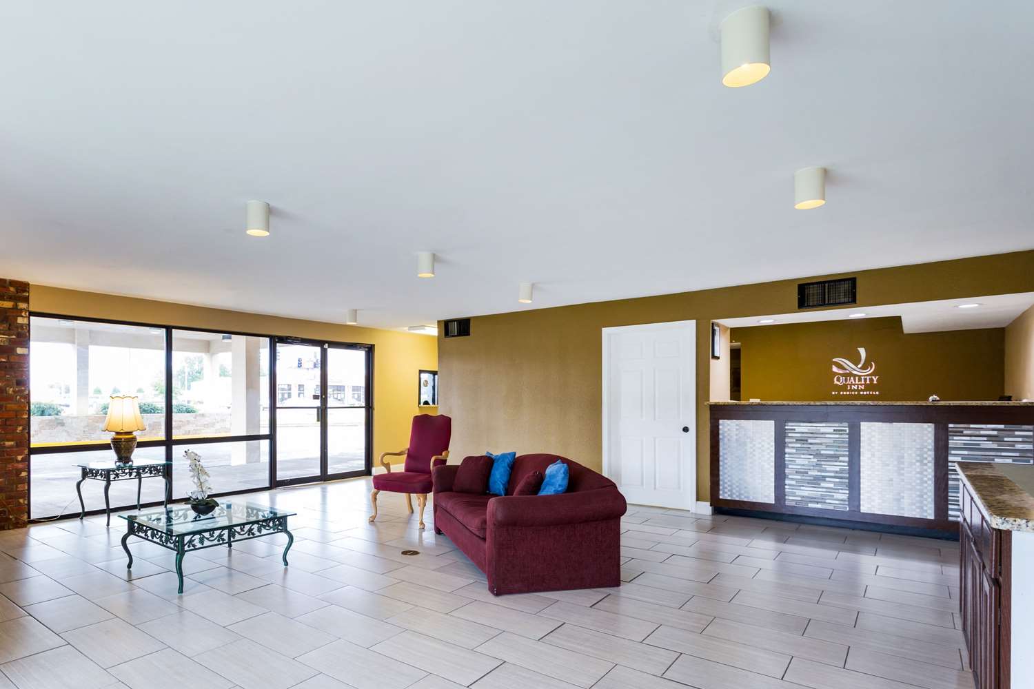 Quality Inn Indianola 12/34