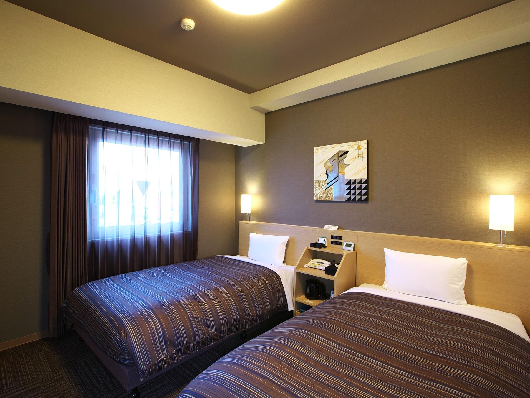 Semi Room, 2 Semi Double Beds