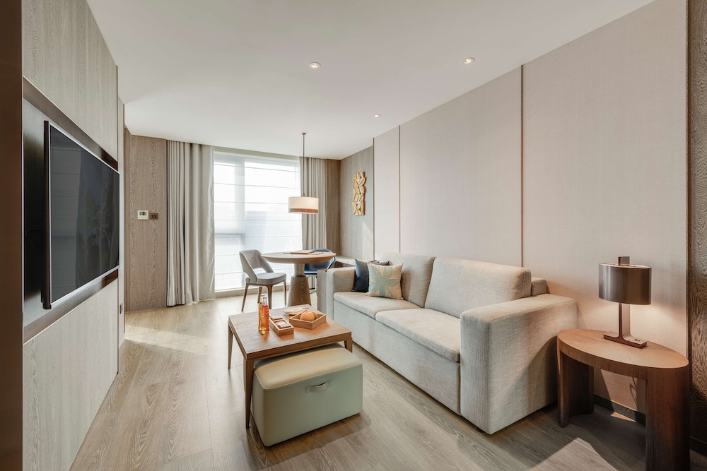 Doubletree By Hilton Taipei Zhongshan 44/51