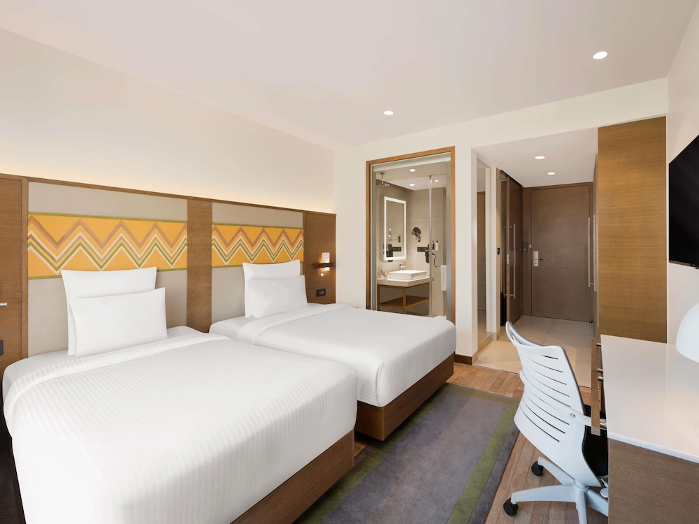 غرفة سوبيريور بسريرين منفصلين بإطلالة على المدينة، Novotel Guwahati GS Road 5/10