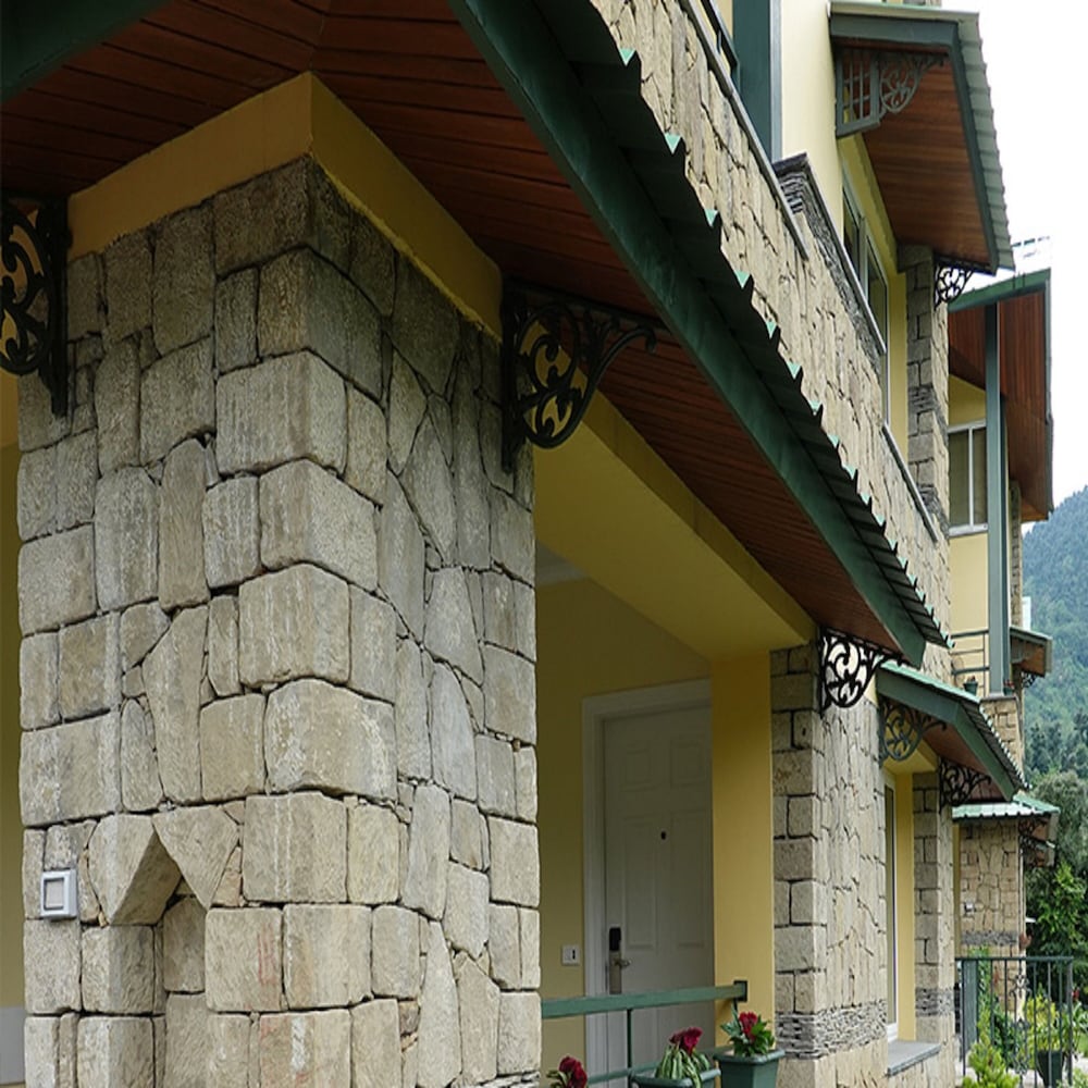 Araiya Palampur in PALAMPUR