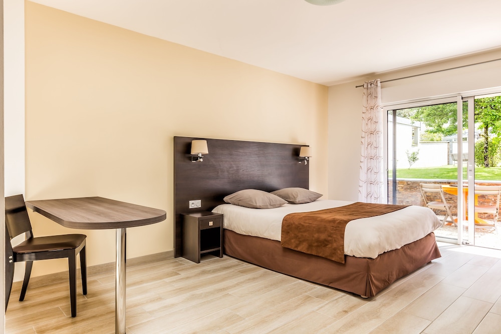 Business, Garden, Comfort, Studio, Queen Bed