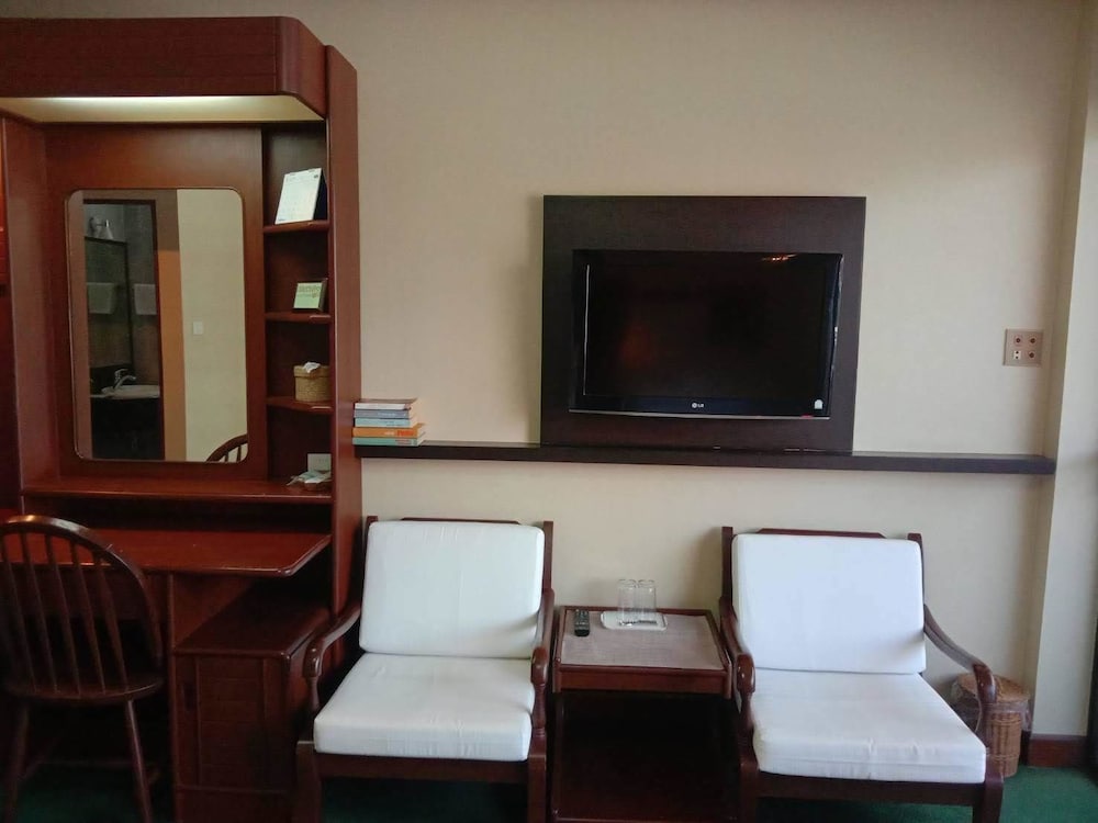 Baan Busarin Hotel 31/46