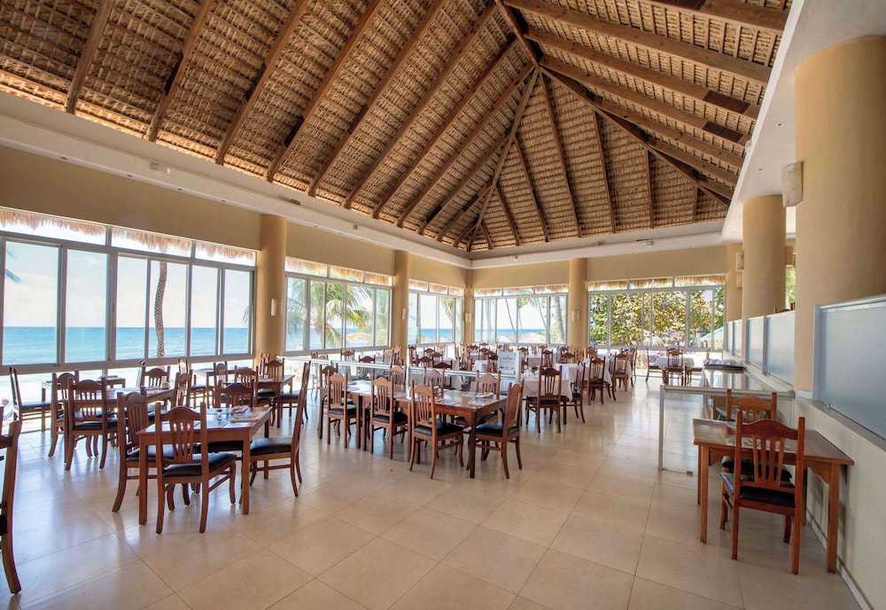 Viva Dominicus Beach by Wyndham, A Trademark All Inclusive 28/50