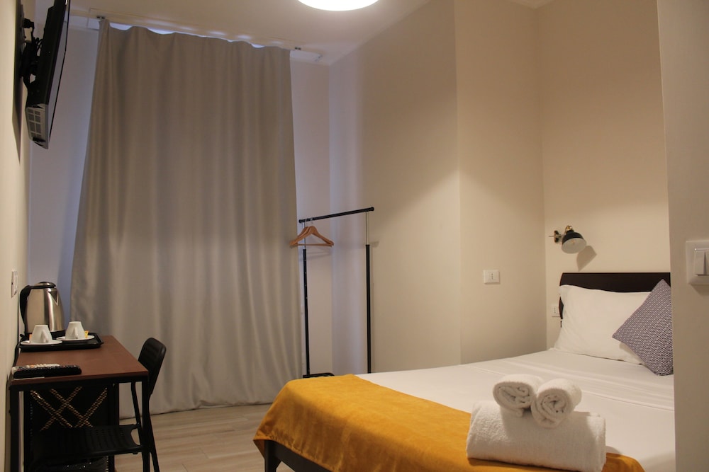 Dada Suites 33/49