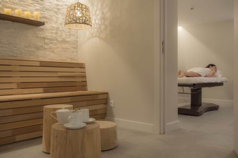 Chalet Hotel Le Whymper 36/63