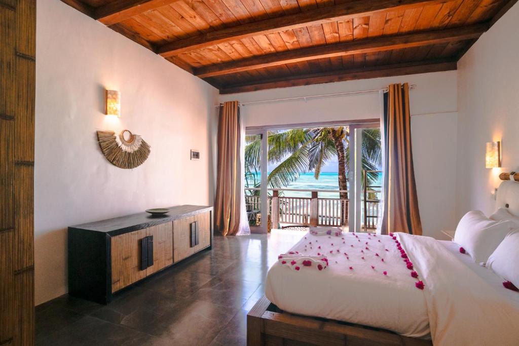 Beach, Superior, Double Bed