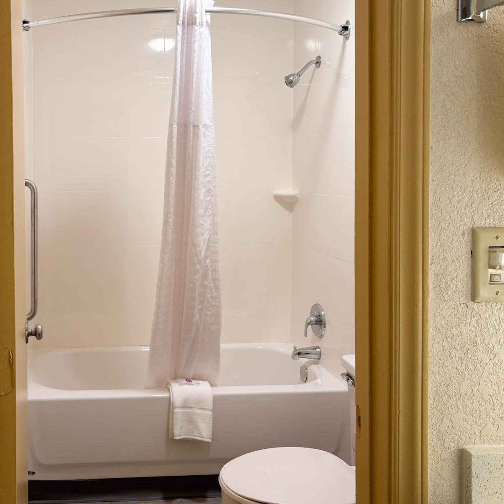 Motel6 Charlotte, NC-Northlake 31/34