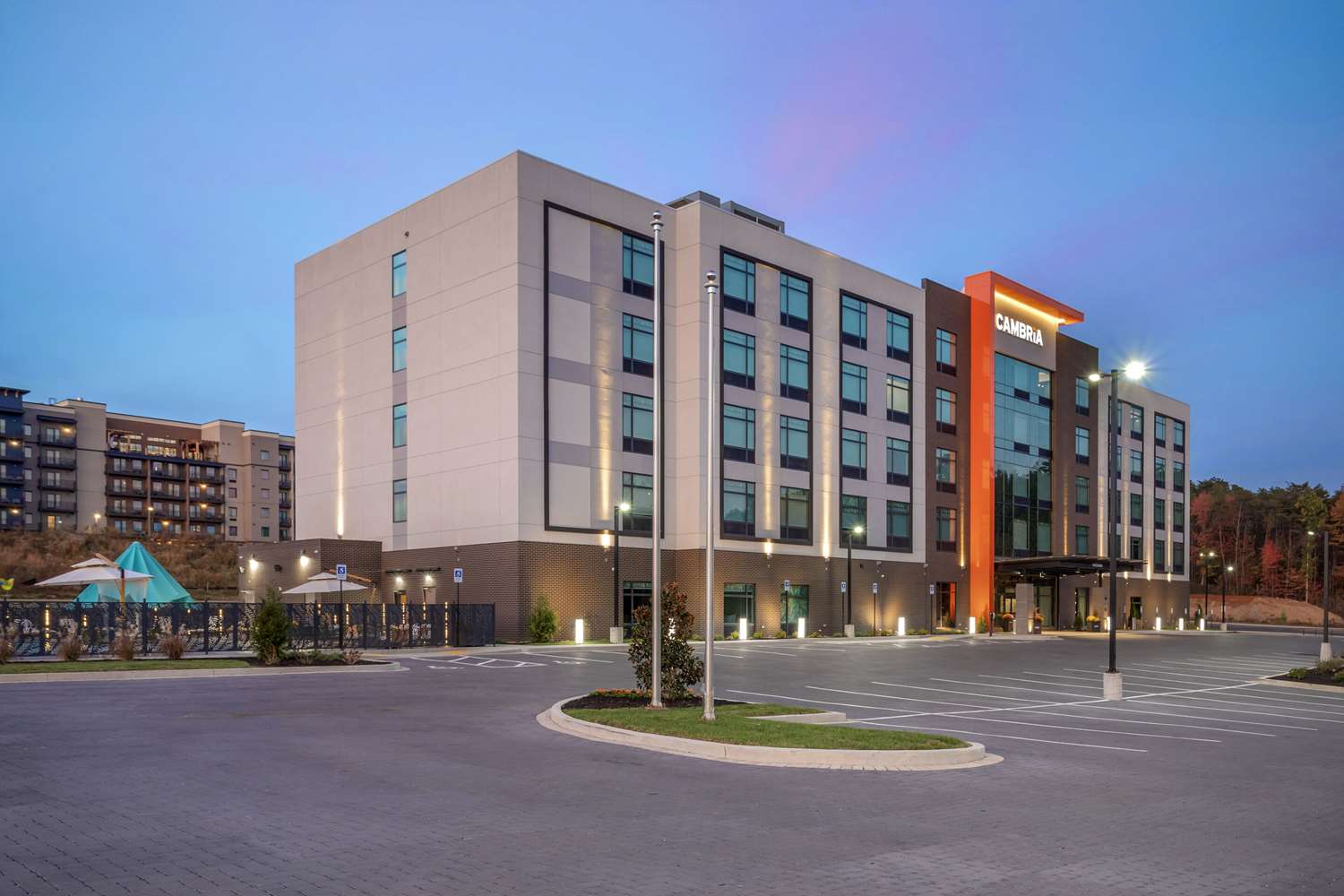 Cambria Hotel Pigeon Forge 3/26