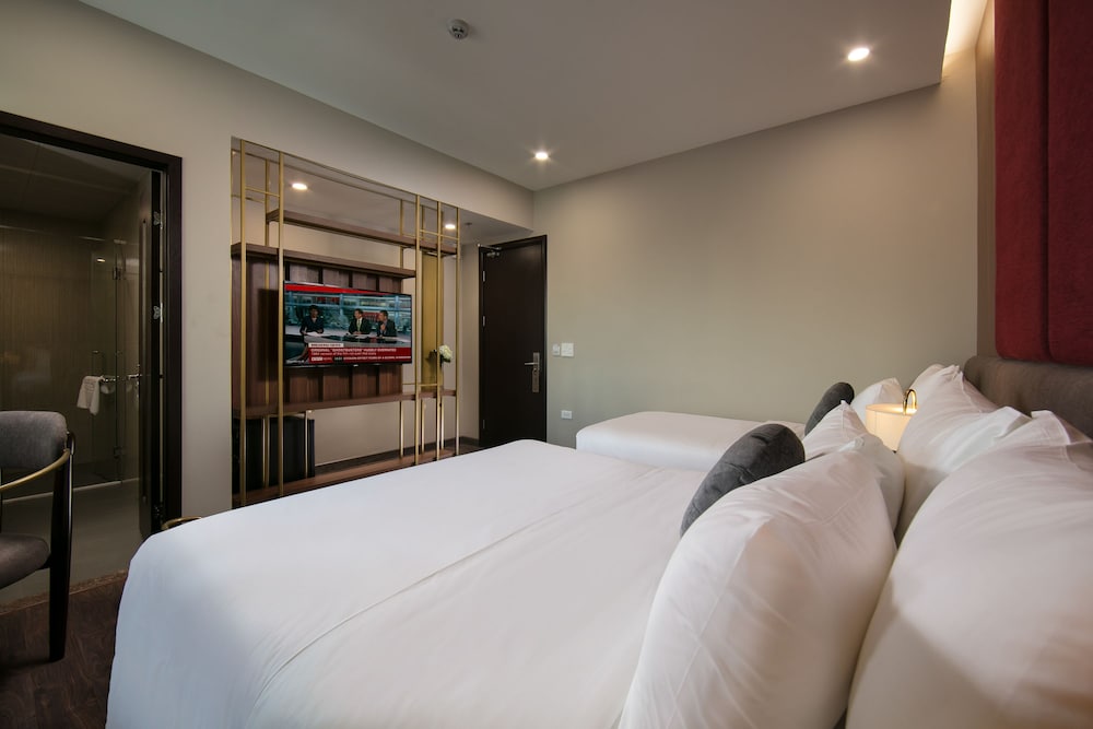 2 BEDROOMS, FAMILY