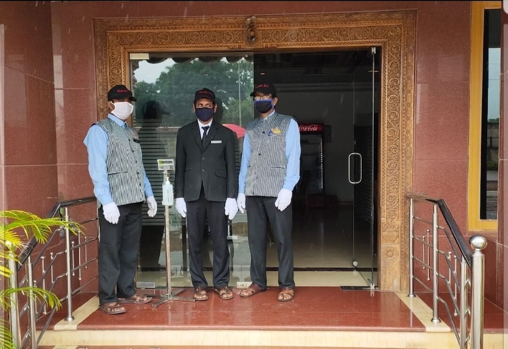 Sharada International Hotel 4/31