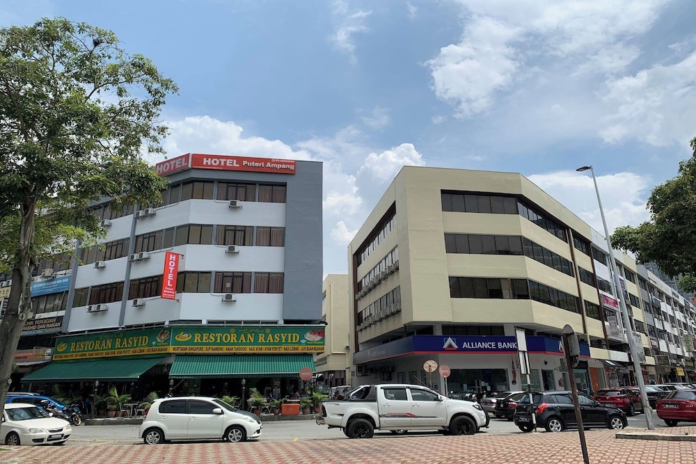 PUTERI AMPANG HOTEL 40/48
