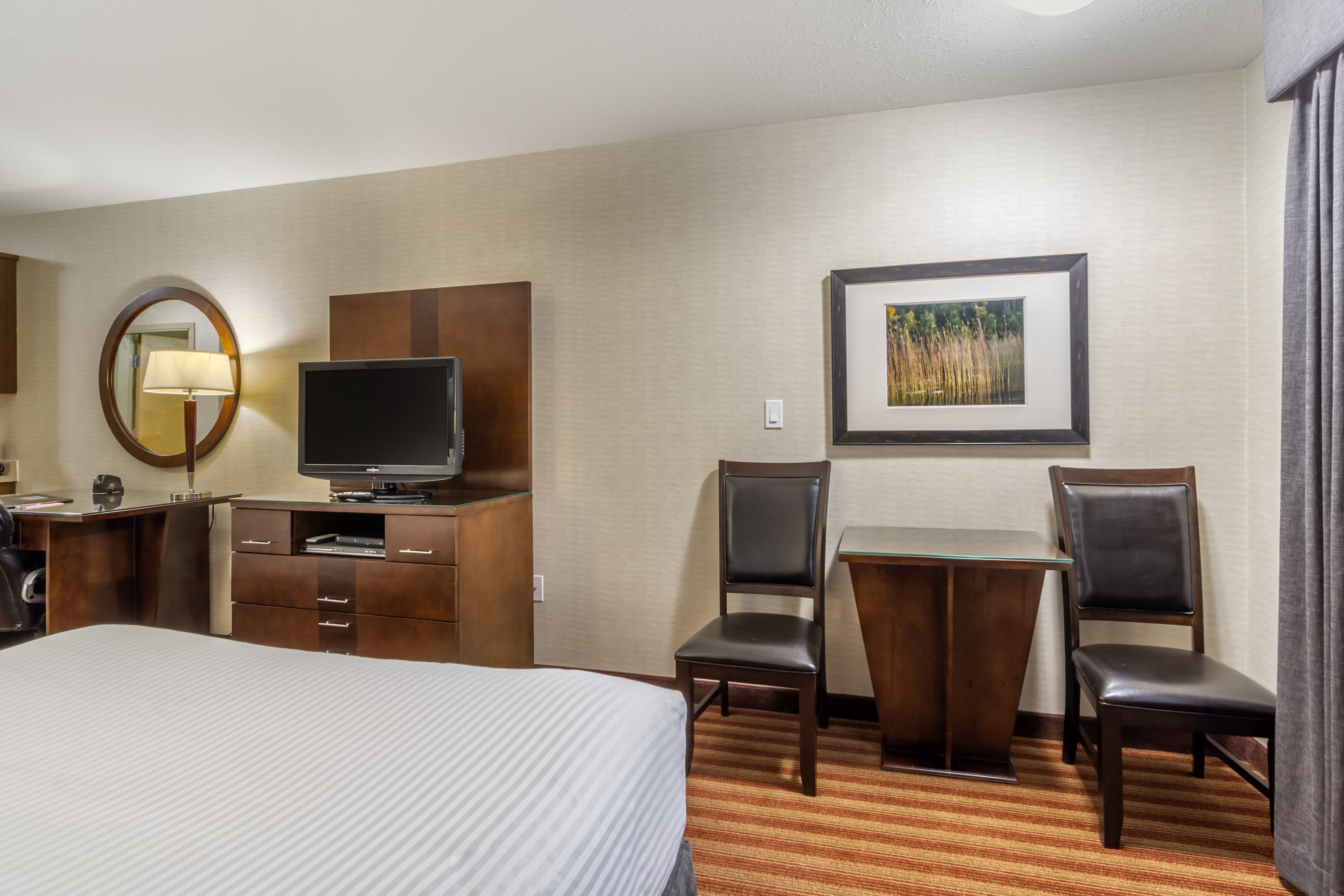 Devonian Hotel Suites 10/35