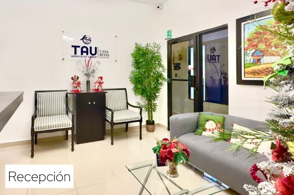 Tau Casa Reyes 7/50