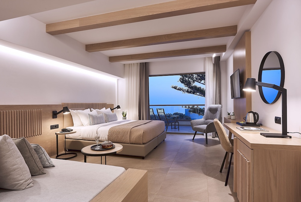 CHC Coriva Beach Hotel and Bungalows 53/75