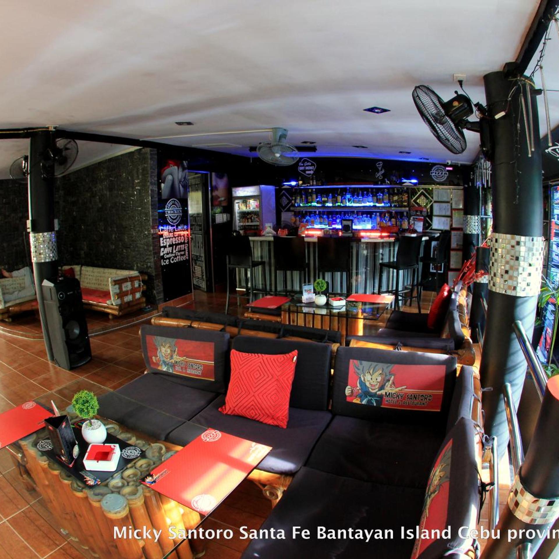 Micky Santoro Hotel & Restaurant 32/50