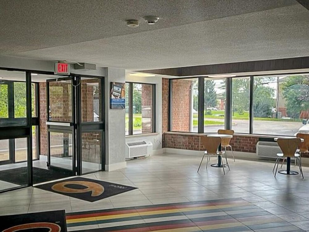 Studio6 Suites East Syracuse, NY - Airport 36/43