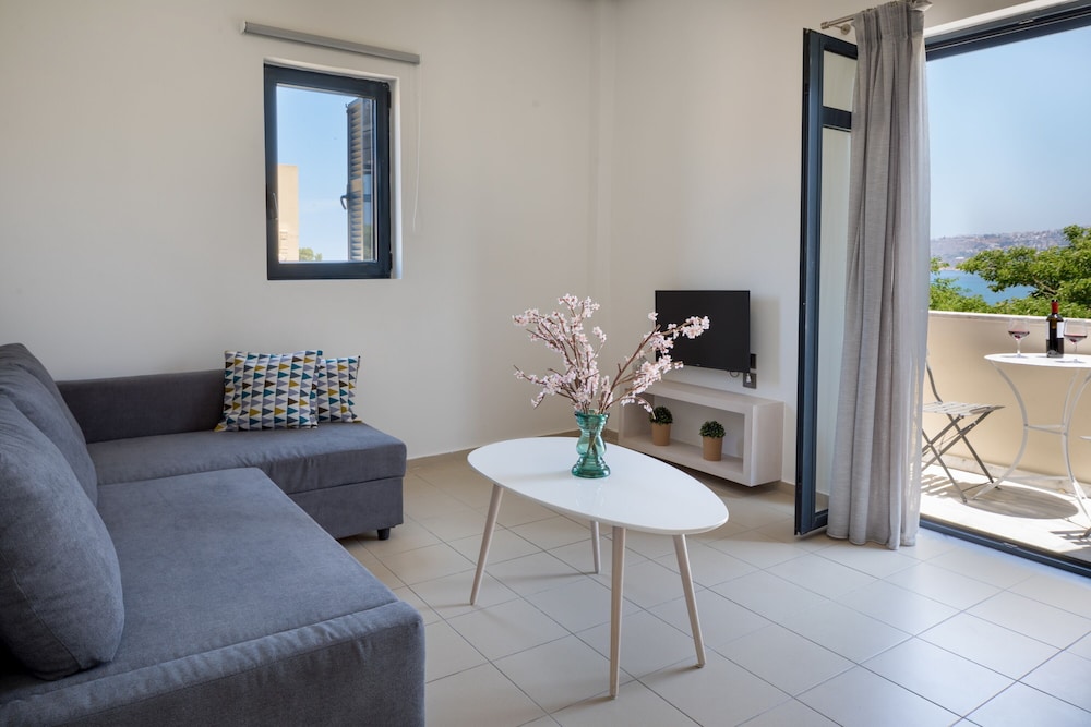 Forum City Apartments 15/30