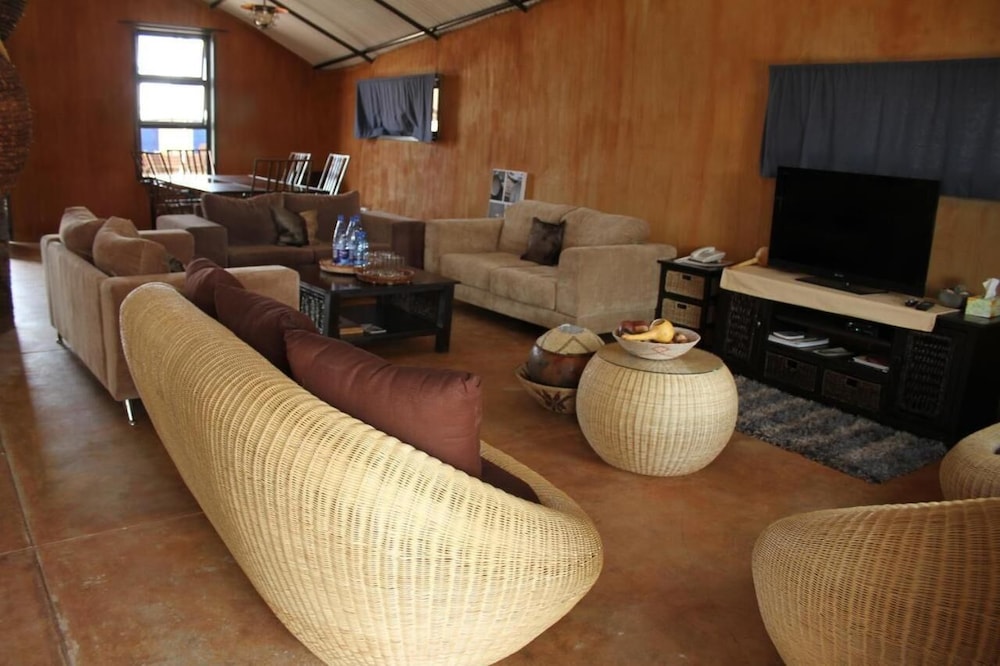 Ongula Village Homestead Lodge 28/50