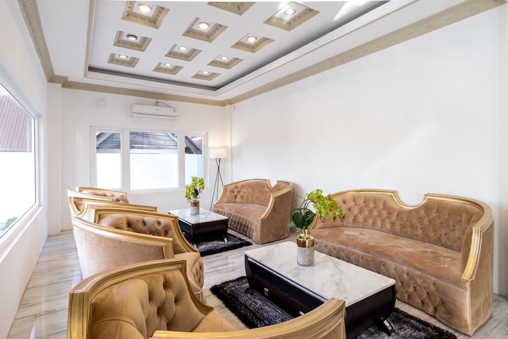 Super OYO Capital O 293 Mutiara Hijau Suites Syariah 38/45