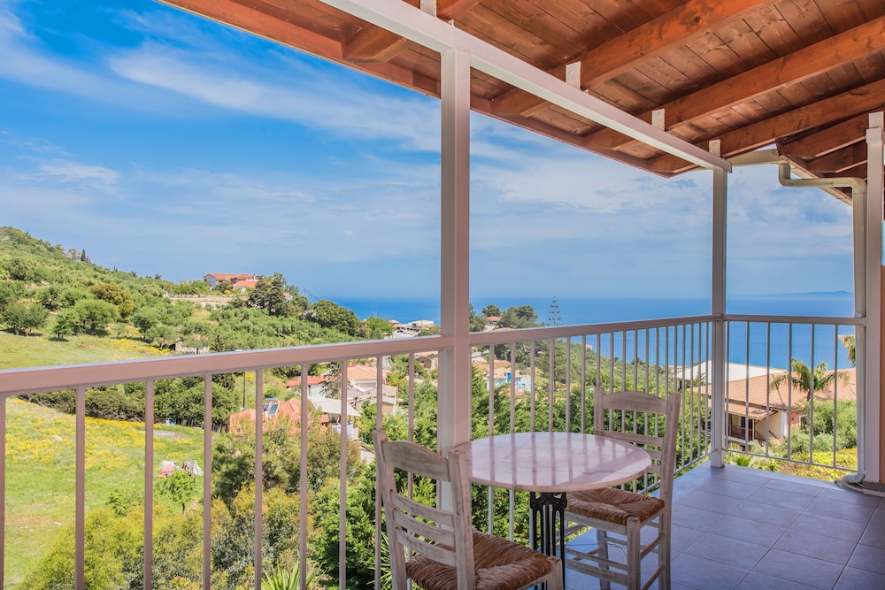 Sea View Village 34/50