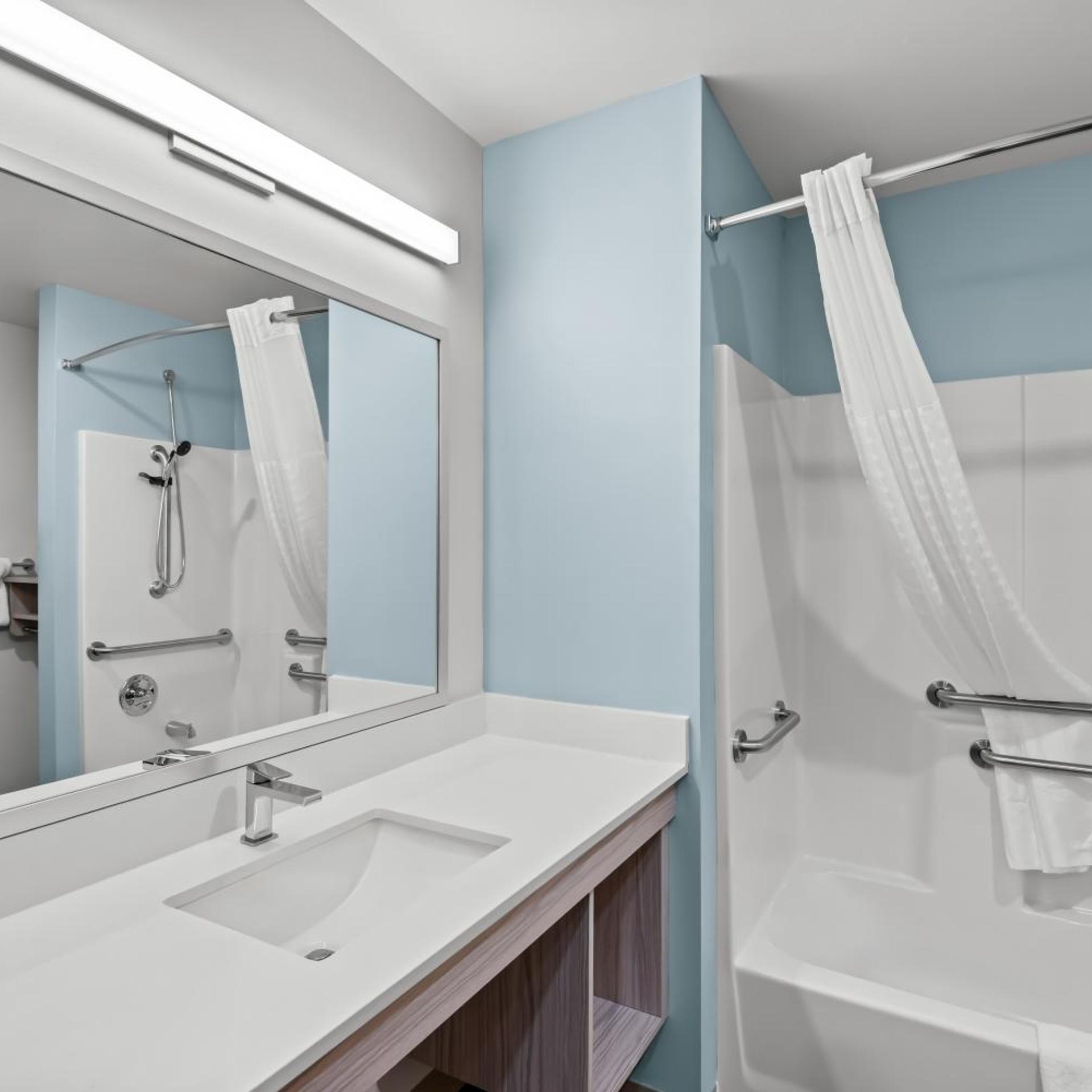 WoodSpring Suites Coralville Iowa City 38/41