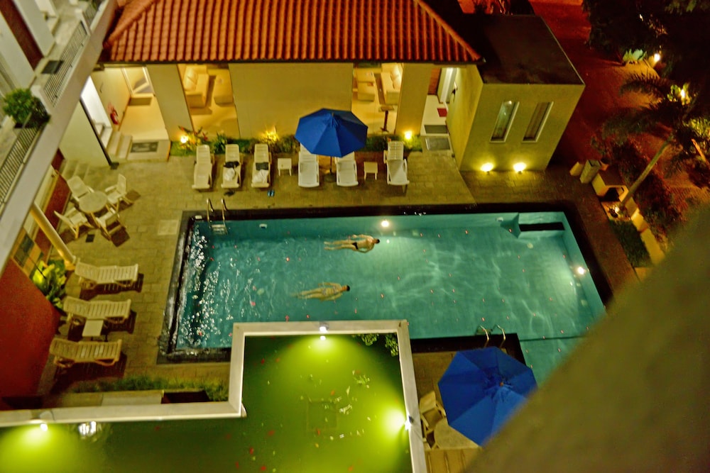 Ceylan Lodge 47/69