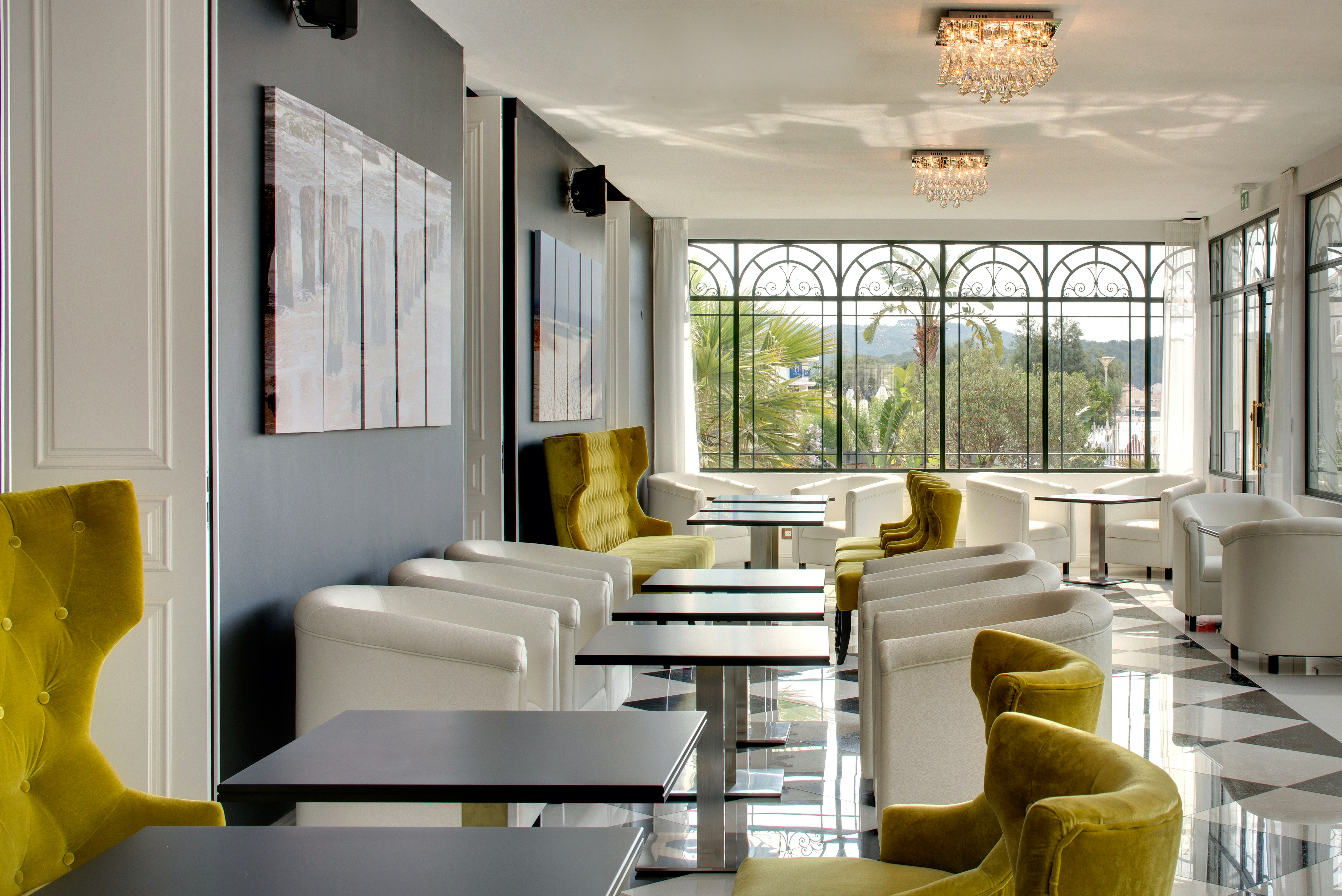 GRAND HOTEL DES SABLETTES PLAGE, CURIO COLLECTION BY HILTON 26/45