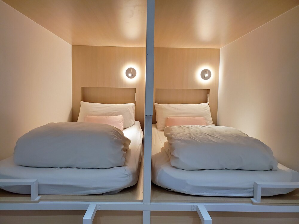 FEMALE DORM, FEMALE ONLY, BASIC