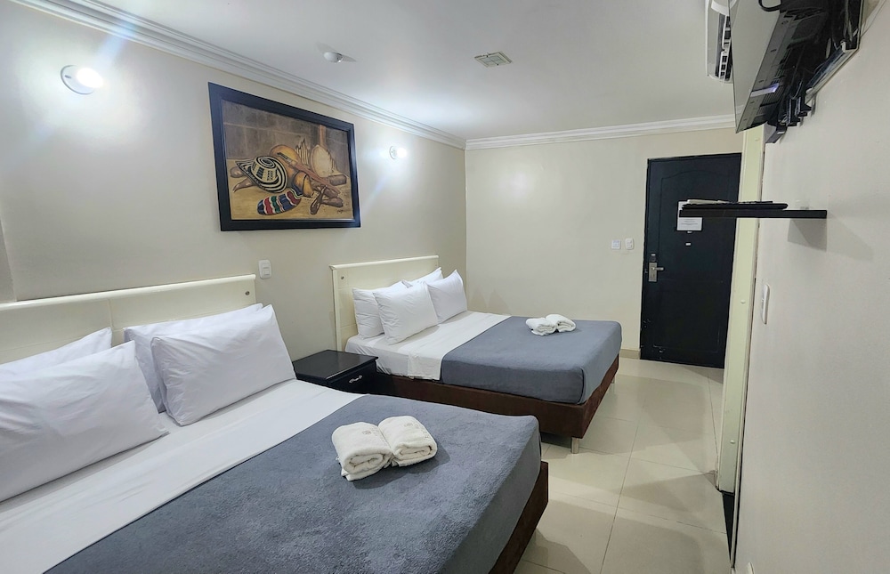 غرفة قياسية رباعية بسرير مزدوج وسريرين منفصلين، Bocagrande Cartagena de Indias 5/10