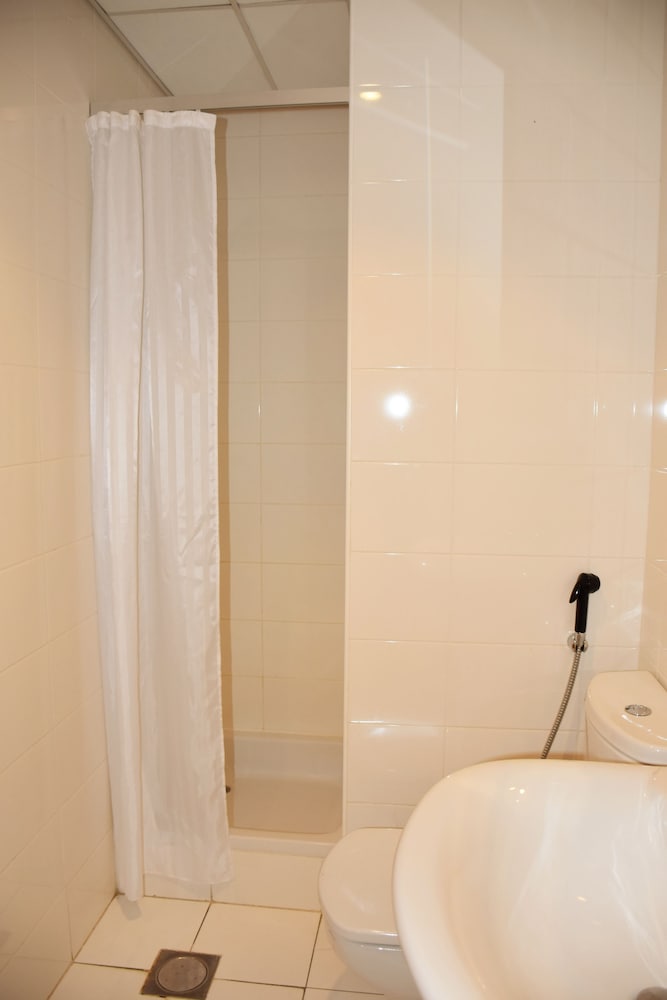 Tamani Marina Hotel and Hotel Apartments 73/73