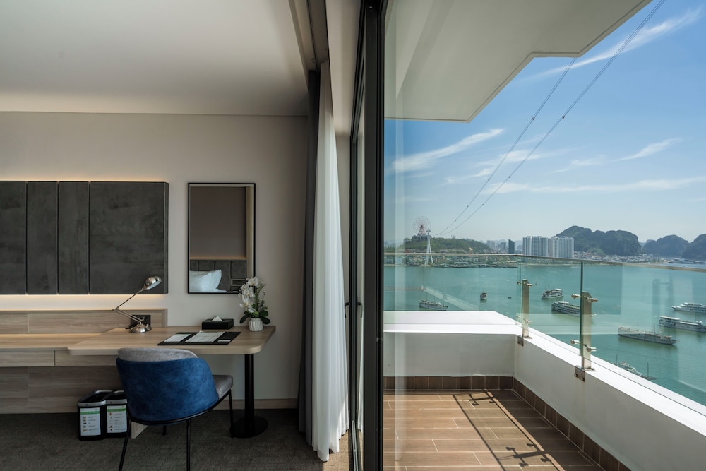 Wyndham Garden Legend Halong 47/50