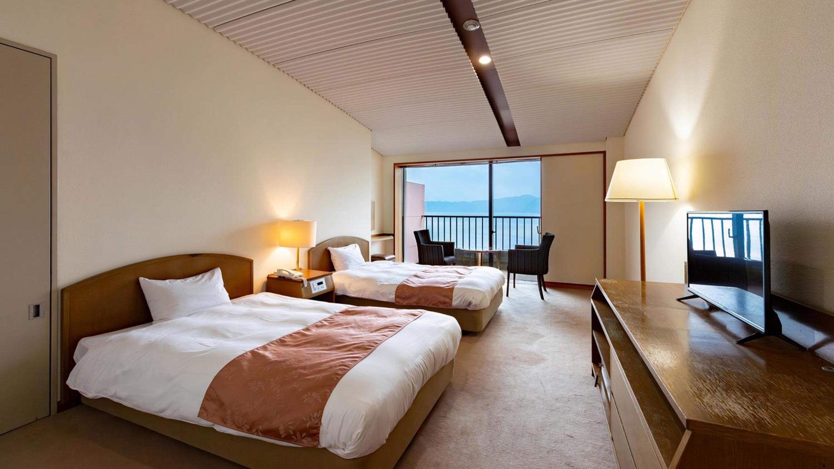 Room, Twin Beds