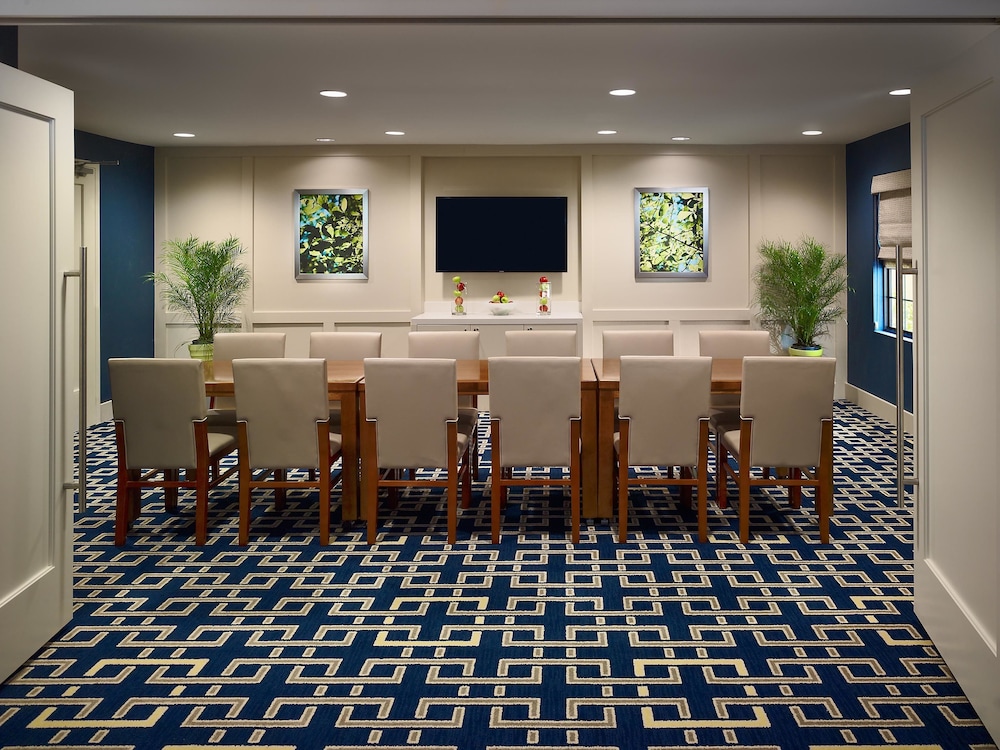 Sonesta Es Suites Cincinnati Blue Ash 40/45