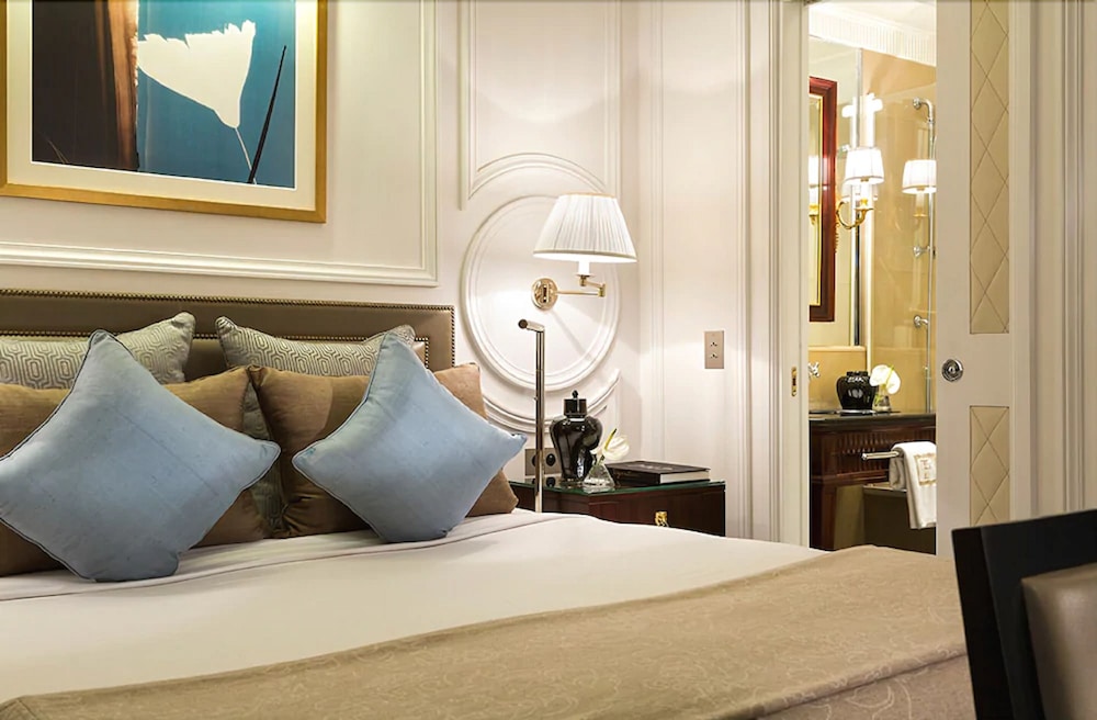 Hotel Francois 1Er 18/52