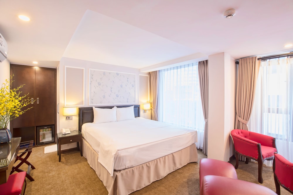 Dinh Ami Hanoi Hotel 41/63