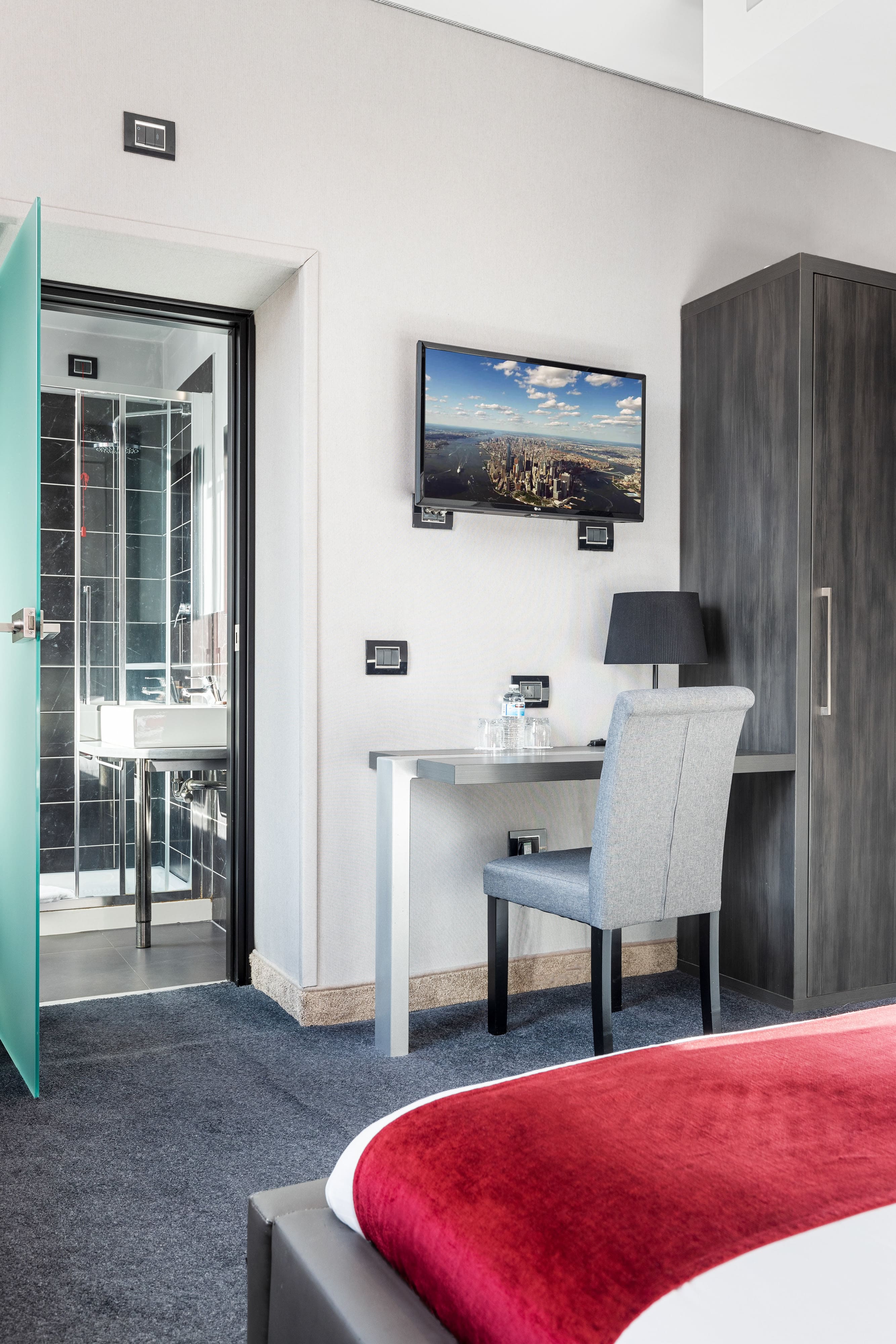 غرفة قياسية، The Bryson Hotel 4/5