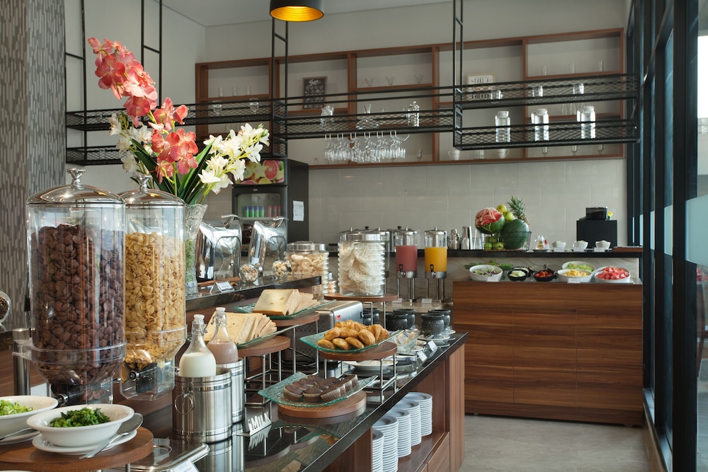 Favehotel Hasyim Ashari Tangerang 20/28