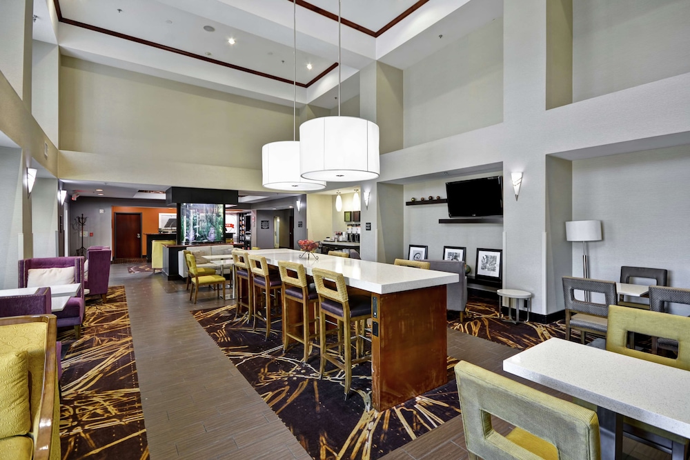 Hampton Inn and Suites Corpus Christi I-37 Navigation Blvd 44/48