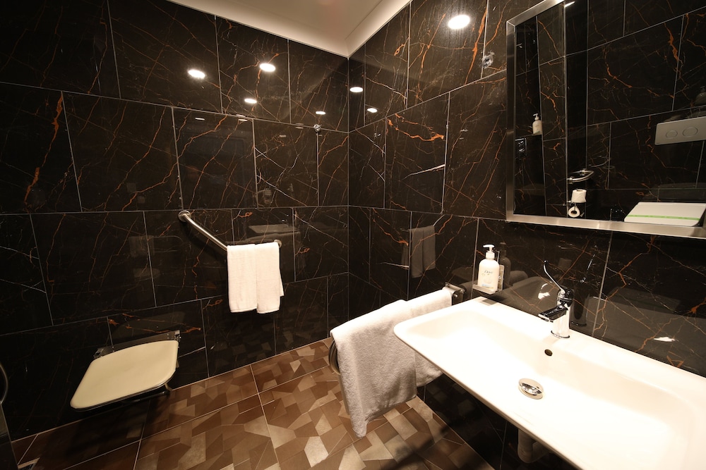 Holiday Inn Trabzon-East by IHG 43/43