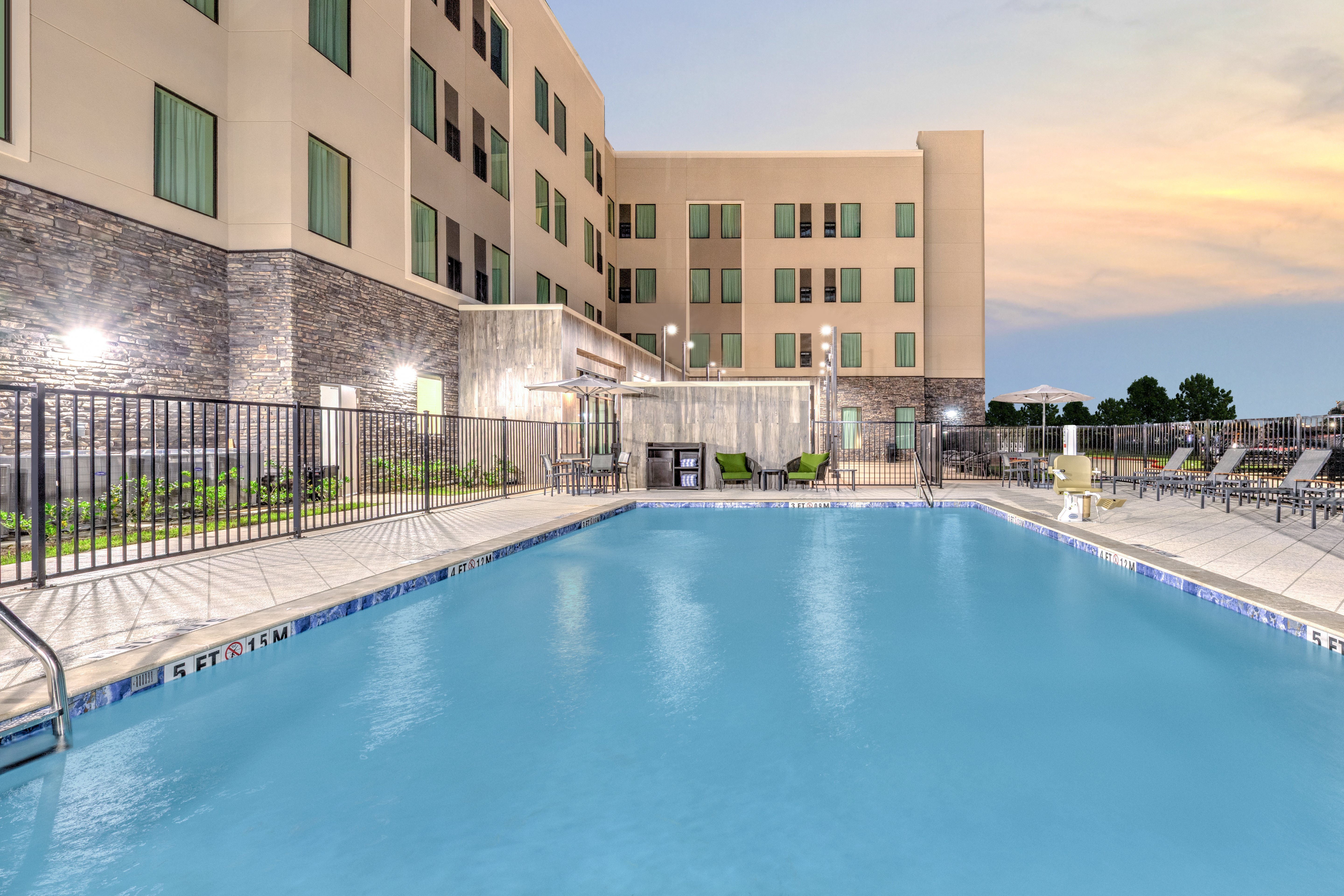 Staybridge Suites PORT ARTHUR 39/40