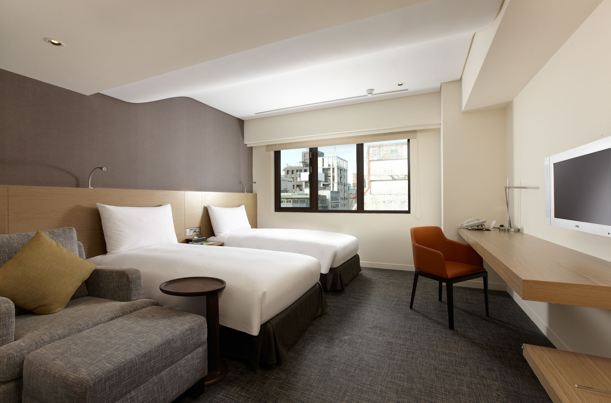 DELUXE, TWIN BEDS
