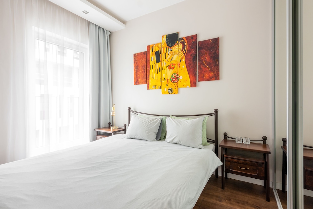 1 BEDROOM, DELUXE, SUITE